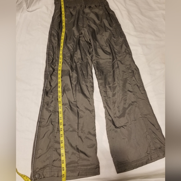 Free People Movement Nova Lined Pants Size XS Gray Side Zipper Wide Leg - Picture 4 of 12